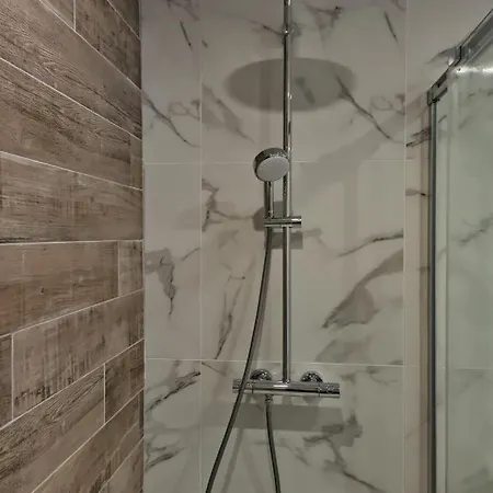 Διαμέρισμα Triplex 110 M2 Centre Historique Avec Jacuzzi Ντινάν