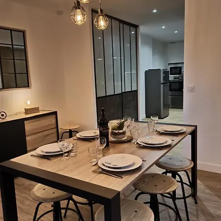 Triplex 110 M2 Centre Historique Avec Jacuzzi Apartment *