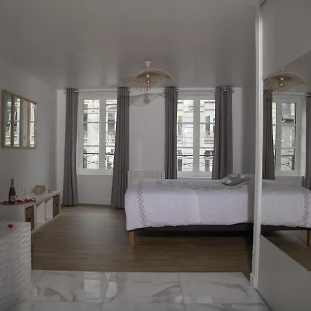 Apartment Triplex 110 M2 Centre Historique Avec Jacuzzi