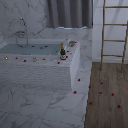Triplex 110 M2 Centre Historique Avec Jacuzzi Apartment Dinan